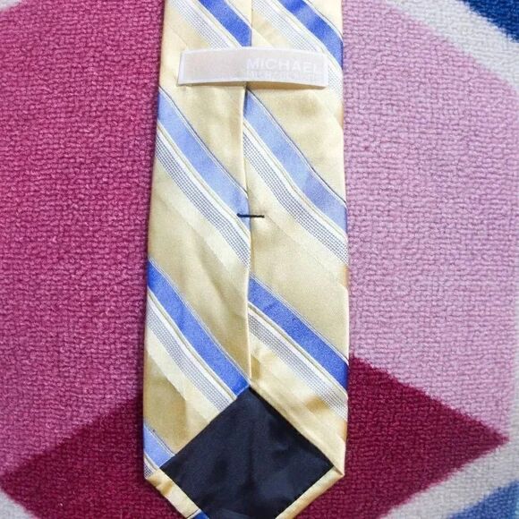 Michael‎ Kors Men's Tie 100% Silk yellow blue stripes - Picture 3 of 3